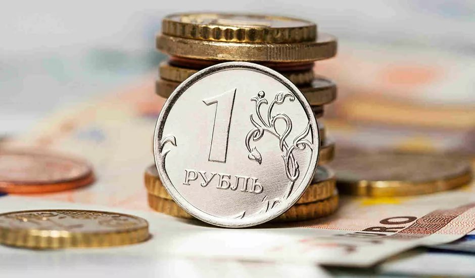 Каков суммарный объём комп. фондов?